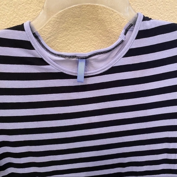 LULULEMON Stripe Short Sleeve Top Size 4-6 - Picture 3 of 6